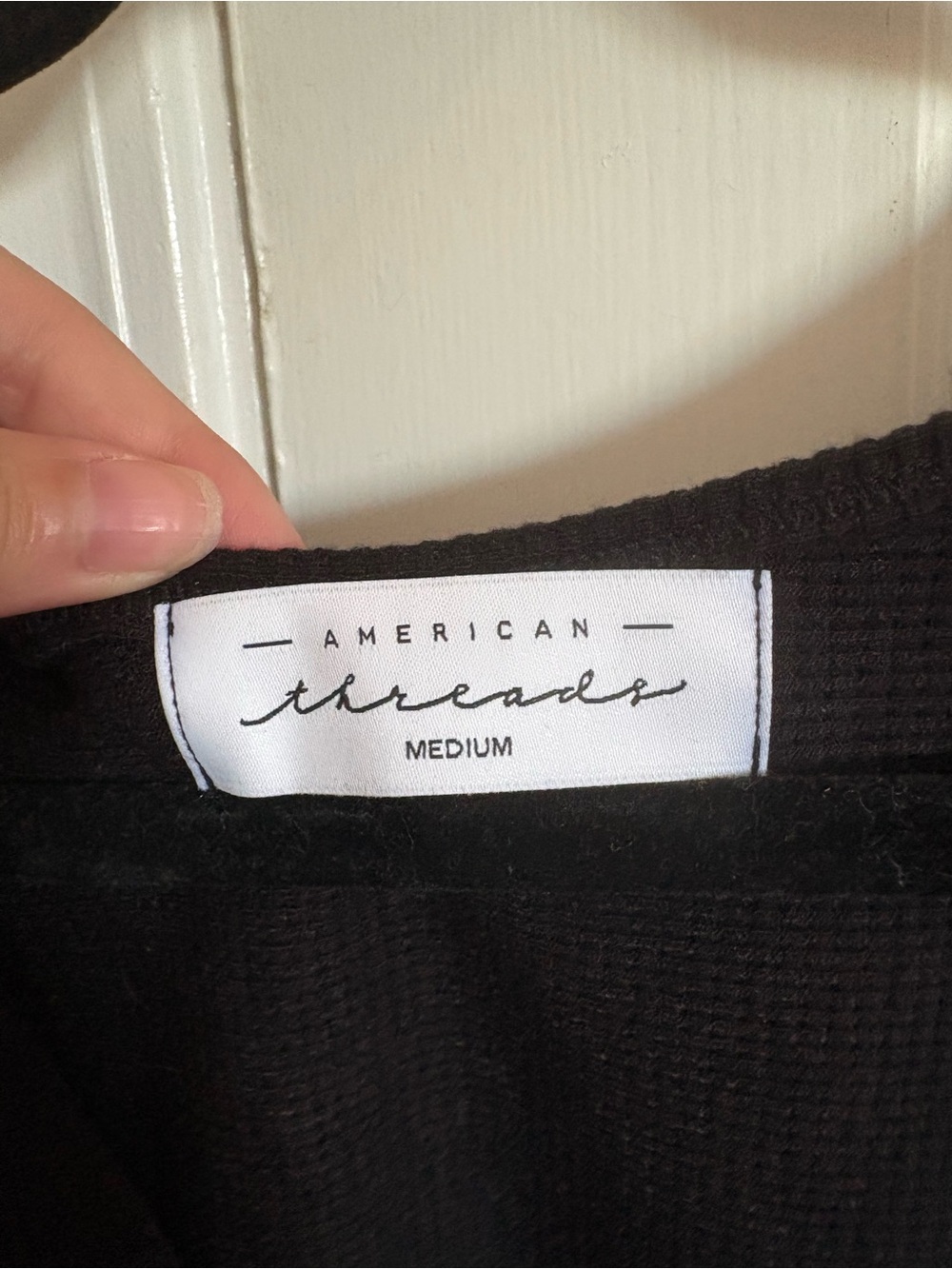 American Threads Black Rib-Knot Front Tank - Picture 2 of 2